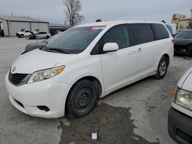 TOYOTA SIENNA BAS 2012 with VIN 5TDKA3DCXCS015571 - Photo from auction