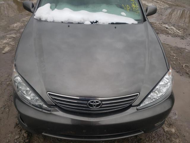 Photo 11 from auction – 2005 TOYOTA CAMRY LE with VIN JTDBF30K450166720