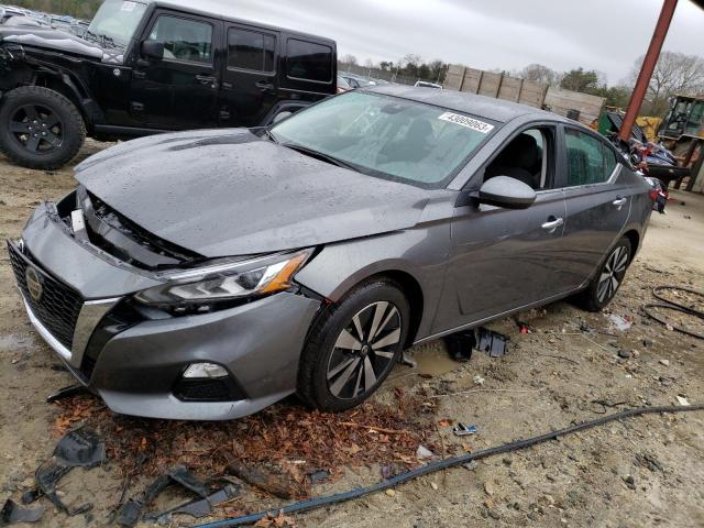 NISSAN ALTIMA SV 2021 with VIN 1N4BL4DV5MN343088 - Photo from auction