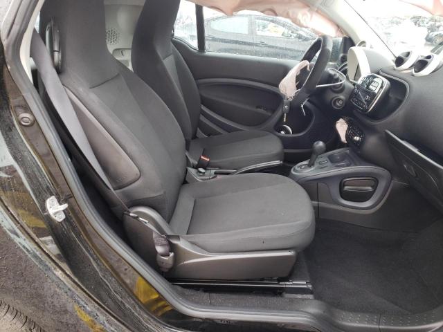 Photo 10 from auction – 2017 SMART FORTWO with VIN WMEFJ9BA1HK229175
