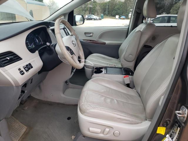 Photo 7 from auction – 2013 TOYOTA SIENNA XLE with VIN 5TDYK3DC8DS299372