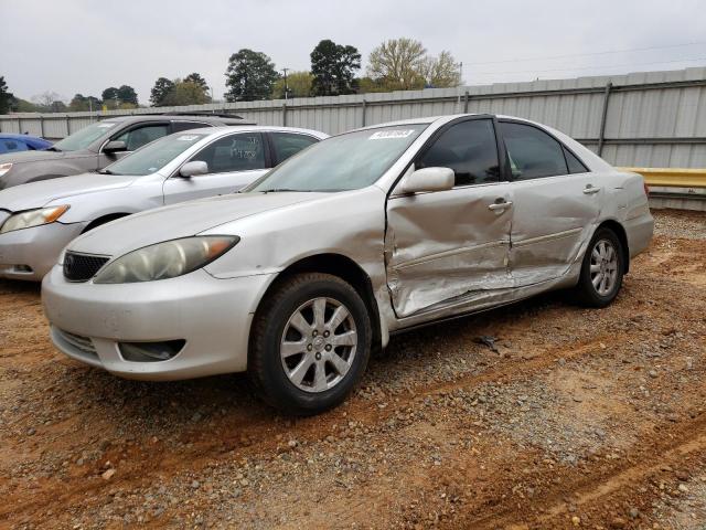 TOYOTA CAMRY LE 2005 with VIN 4T1BE32K65U989167 - Photo from auction