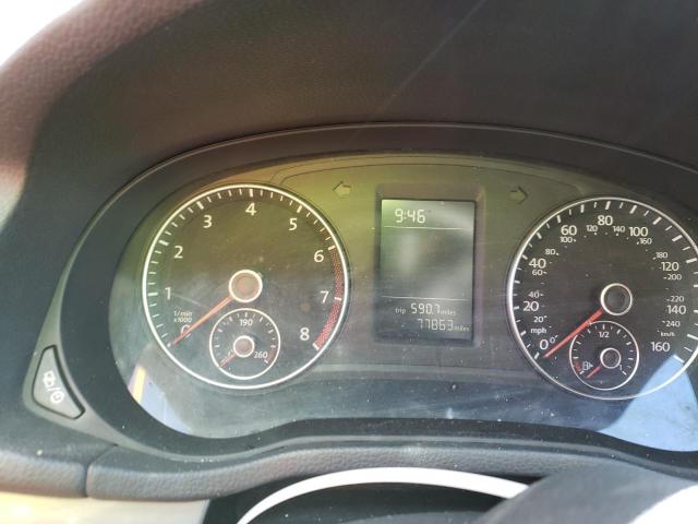 Photo 9 from auction – 2015 VOLKSWAGEN PASSAT S with VIN 1VWAT7A39FC019583
