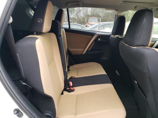 Photo 10 from auction – 2017 TOYOTA RAV4 XLE with VIN JTMWFREV2HD102857
