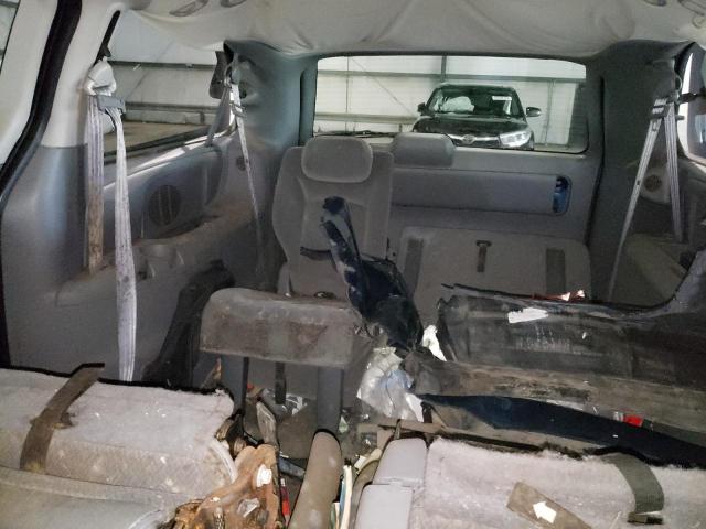 Photo 10 from auction – 2005 CHRYSLER TOWN & COU with VIN 2C4GP44R75R241271