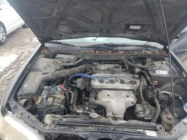 Photo 11 from auction – 2000 HONDA ACCORD DX with VIN 1HGCF8546YA115229