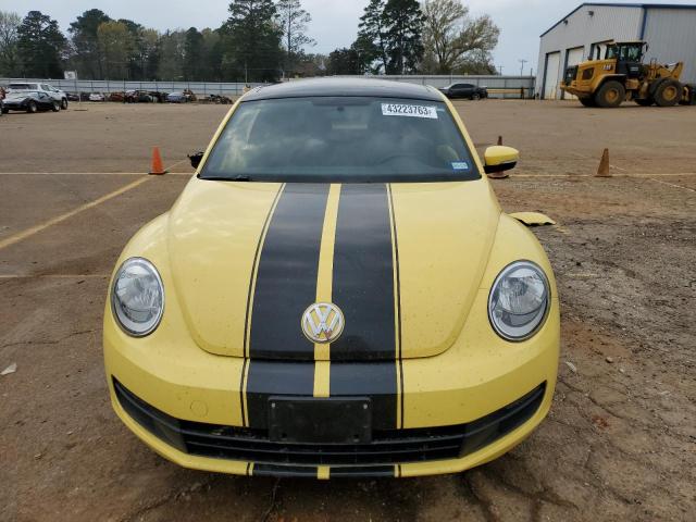 Photo 5 from auction – 2013 VOLKSWAGEN BEETLE with VIN 3VWJX7AT4DM607293