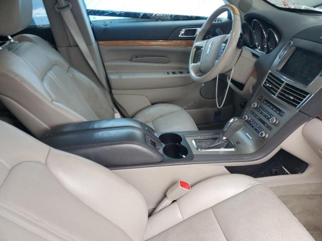Photo 7 from auction – 2012 LINCOLN MKT with VIN 2LMHJ5AT0CBL53203