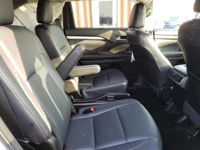 Foto 11 de la subasta – 2018 TOYOTA HIGHLANDER con VIN 5TDJZRFH2JS523126