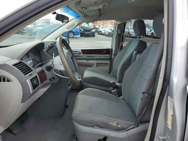 Photo 7 from auction – 2010 CHRYSLER TOWN & COU with VIN 2A4RR5D18AR103231