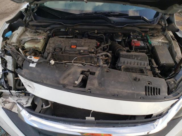 Photo 11 from auction – 2017 HONDA CIVIC LX with VIN 2HGFC2F53HH505104