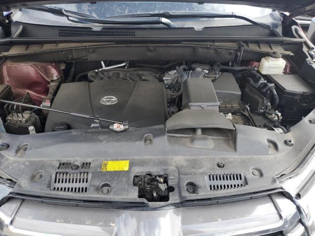 Photo 11 from auction – 2017 TOYOTA HIGHLANDER with VIN 5TDDZRFH7HS483147