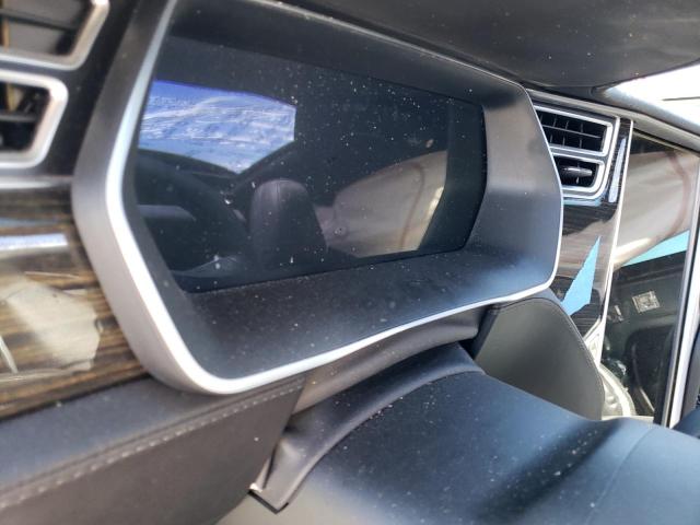 Photo 9 from auction – 2015 TESLA MODEL S with VIN 5YJSA1E29FF118869