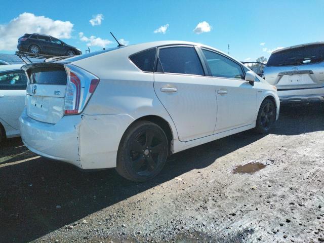 Photo 3 from auction – 2014 TOYOTA PRIUS with VIN JTDKN3DU6E1821095