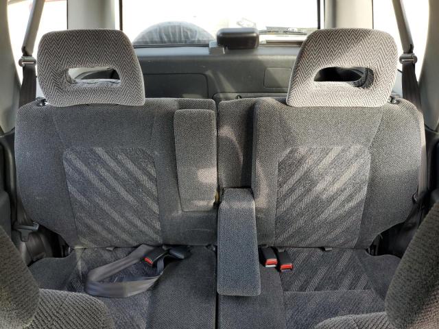 Photo 10 from auction – 2001 HONDA CR-V LX with VIN JHLRD18401C026416