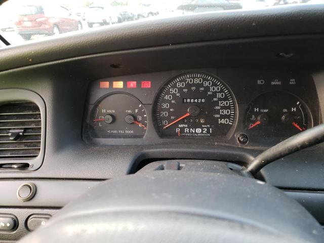 Photo 9 from auction – 2004 FORD CROWN VICT with VIN 2FAFP71W54X171082