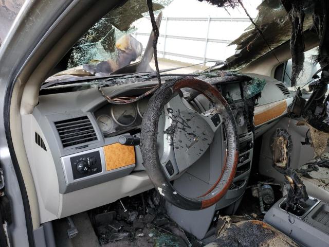 Photo 8 from auction – 2008 CHRYSLER TOWN & COU with VIN 2A8HR64X58R113228