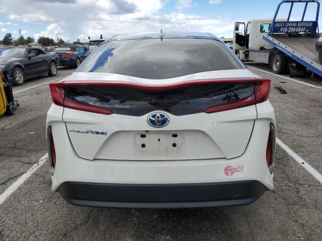 Photo 6 from auction – 2017 TOYOTA PRIUS PRIM with VIN JTDKARFP6H3023534