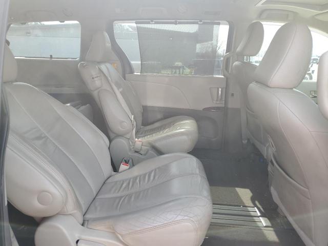 Photo 11 from auction – 2011 TOYOTA SIENNA XLE with VIN 5TDYK3DC8BS102665