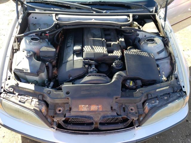 Photo 11 from auction – 2002 BMW 325 I with VIN WBAEV33472KL71684