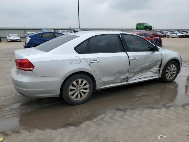 Photo 3 from auction – 2015 VOLKSWAGEN PASSAT S with VIN 1VWAT7A32FC033938