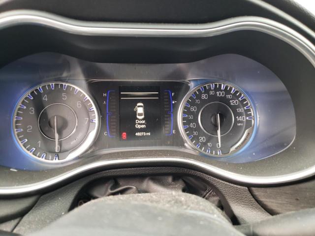Photo 9 from auction – 2015 CHRYSLER 200 LIMITE with VIN 1C3CCCABXFN759289