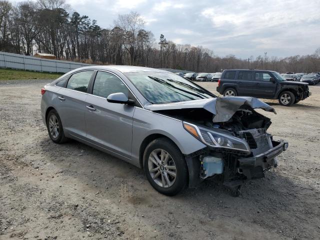 Photo 4 from auction – 2017 HYUNDAI SONATA SE with VIN 5NPE24AF2HH510407