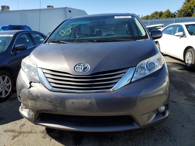 Photo 5 from auction – 2012 TOYOTA SIENNA XLE with VIN 5TDYK3DC3CS269534