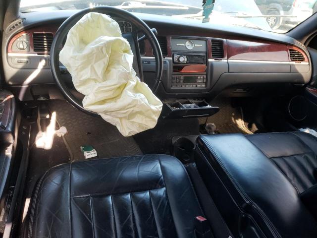 Photo 8 from auction – 2003 LINCOLN TOWN CAR E with VIN 1LNHM81W03Y616629