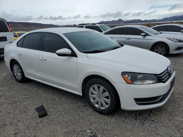Photo 4 from auction – 2012 VOLKSWAGEN PASSAT S with VIN 1VWAP7A38CC082481