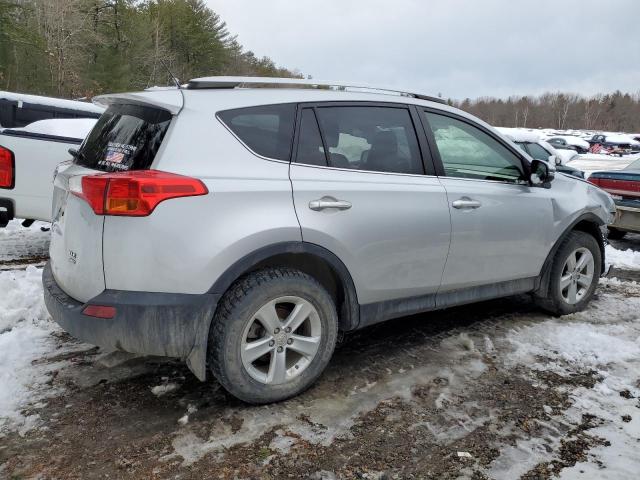 Photo 3 from auction – 2013 TOYOTA RAV4 XLE with VIN JTMRFREV7D5000830