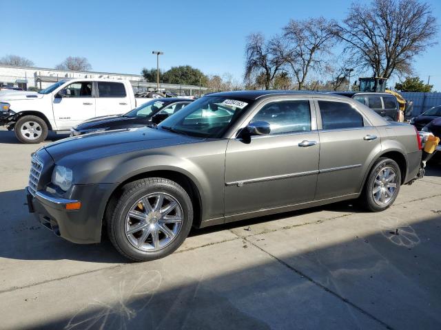 CHRYSLER 300C 2008 with VIN 2C3KA63H58H135464 - Photo from auction
