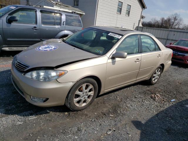 TOYOTA CAMRY LE 2005 with VIN 4T1BF30K95U596117 - Photo from auction