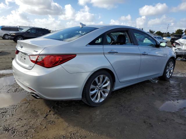 Photo 3 from auction – 2011 HYUNDAI SONATA SE with VIN 5NPEC4AB8BH224398
