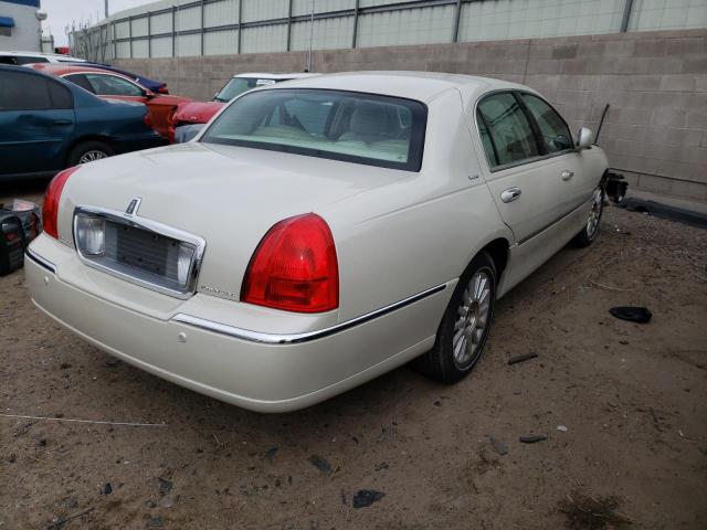 Photo 3 from auction – 2004 LINCOLN TOWN CAR U with VIN 1LNHM83W94Y604123