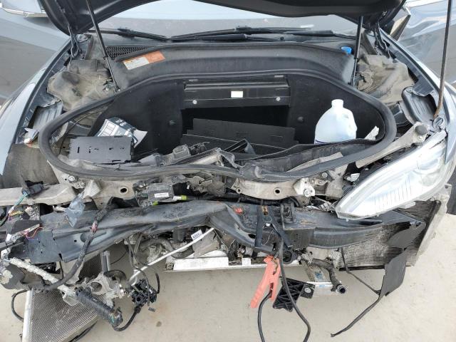 Photo 11 from auction – 2013 TESLA MODEL S with VIN 5YJSA1CN1DFP25648