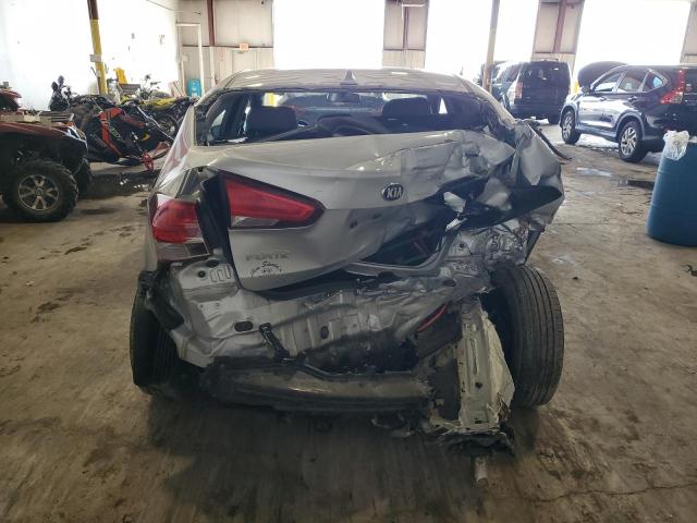 Photo 6 from auction – 2017 KIA FORTE LX with VIN 3KPFK4A75HE149658