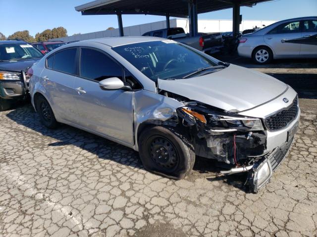 Photo 4 from auction – 2017 KIA FORTE LX with VIN 3KPFK4A72HE027775