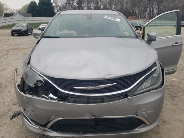 Photo 5 from auction – 2017 CHRYSLER PACIFICA T with VIN 2C4RC1BG1HR826937