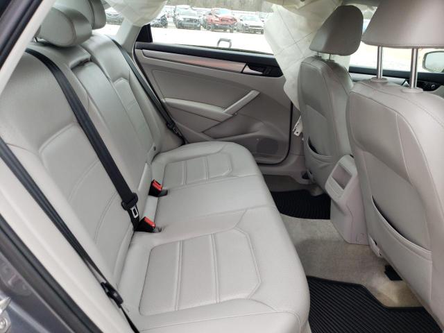 Photo 10 from auction – 2015 VOLKSWAGEN PASSAT S with VIN 1VWAT7A35FC122368
