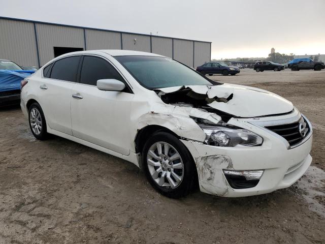 Photo 4 from auction – 2014 NISSAN ALTIMA S with VIN 1N4AL3AP3EC121027
