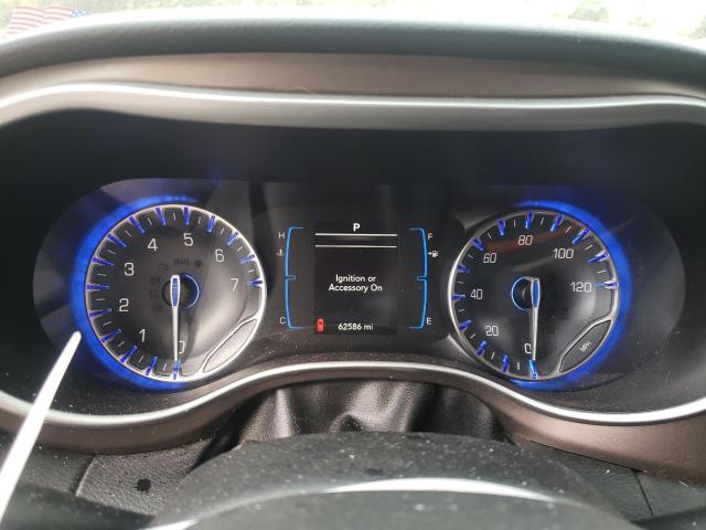 Photo 9 from auction – 2017 CHRYSLER PACIFICA T with VIN 2C4RC1DG0HR770907