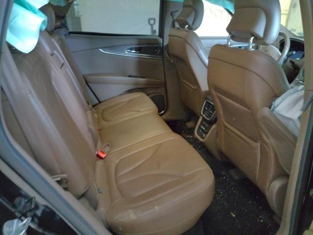 Photo 11 from auction – 2016 LINCOLN MKX RESERV with VIN 2LMTJ8LR8GBL46356