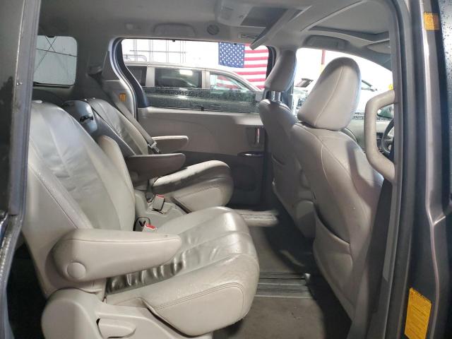 Photo 11 from auction – 2011 TOYOTA SIENNA XLE with VIN 5TDYK3DC6BS055037