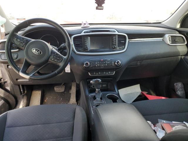 Photo 8 from auction – 2018 KIA SORENTO LX with VIN 5XYPG4A32JG369853