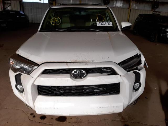 Photo 5 from auction – 2017 TOYOTA 4RUNNER SR with VIN JTEBU5JR4H5482618