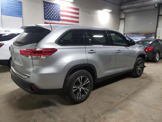 Photo 3 from auction – 2019 TOYOTA HIGHLANDER with VIN 5TDBZRFH8KS932673