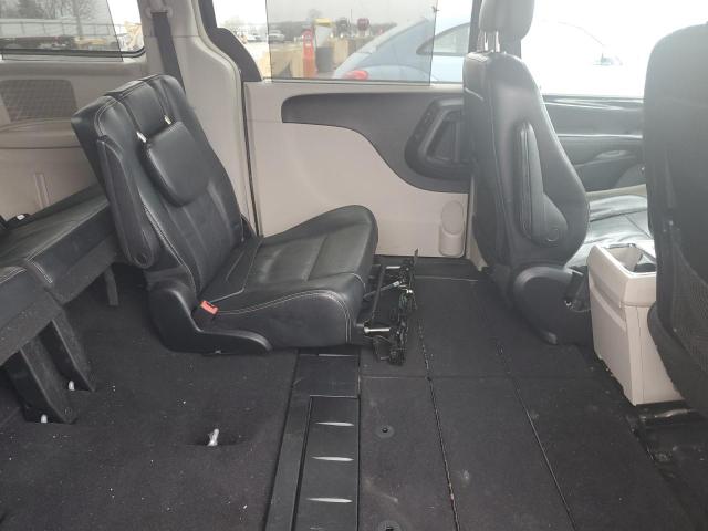 Photo 11 from auction – 2013 CHRYSLER TOWN & COU with VIN 2C4RC1CG6DR796682