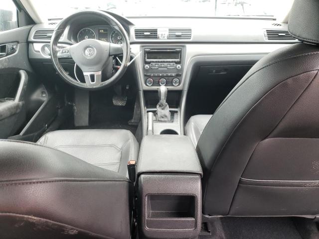 Photo 8 from auction – 2015 VOLKSWAGEN PASSAT S with VIN 1VWAT7A35FC018690