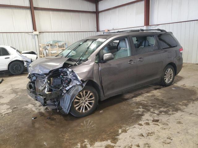 Photo 1 from auction – 2011 TOYOTA SIENNA XLE with VIN 5TDYK3DC6BS055037